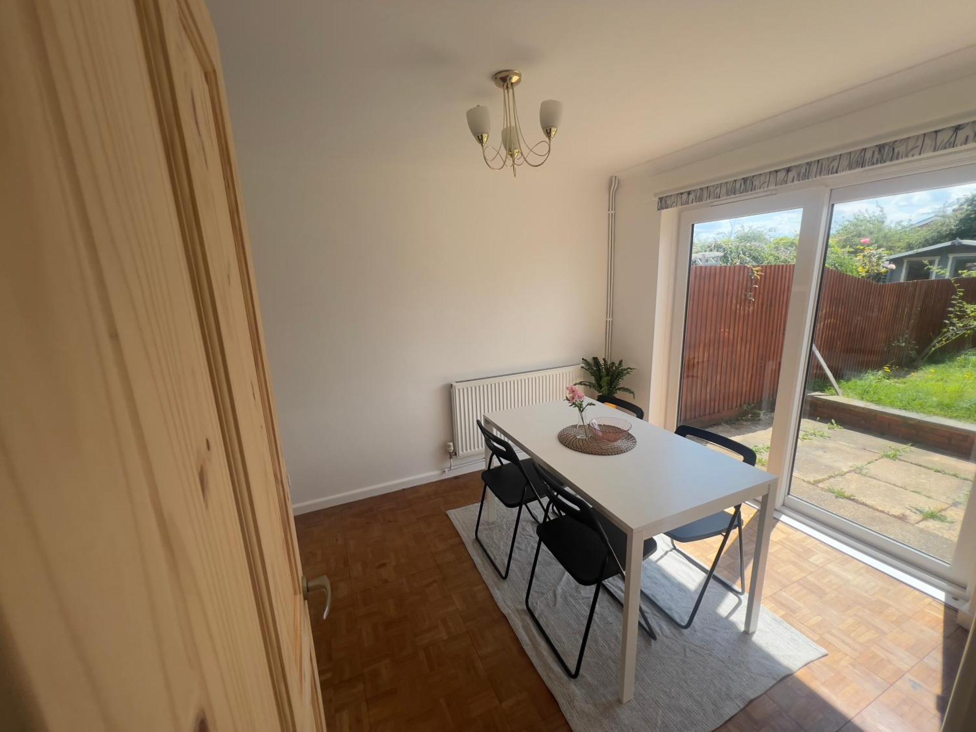 Charming 3-Bed House In Leighton Buzzard Villa Exteriör bild